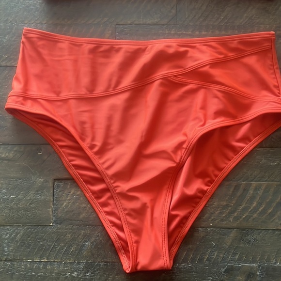 CUPSHE Bikini Two Piece Swimsuit High Waisted V Neck Twist Front - Picture 5 of 11